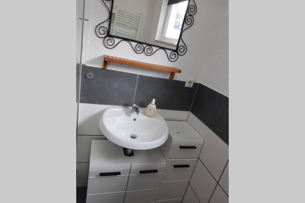 Schoene Wohnung In Karben - Rendel, Mit Freisitz Ngoại thất bức ảnh